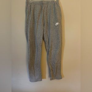 Nike Sweatpants with Loose Bottoms - Men’s Small